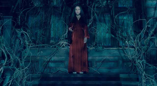 Reasons Why You Should Be Watching Netflix’s The Haunting of Hill House 